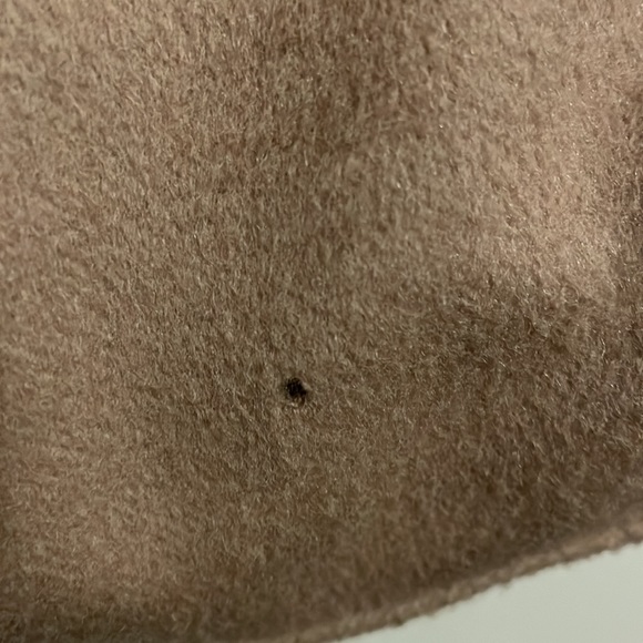 Fendi B Bag Cashmere - Picture 6 of 9